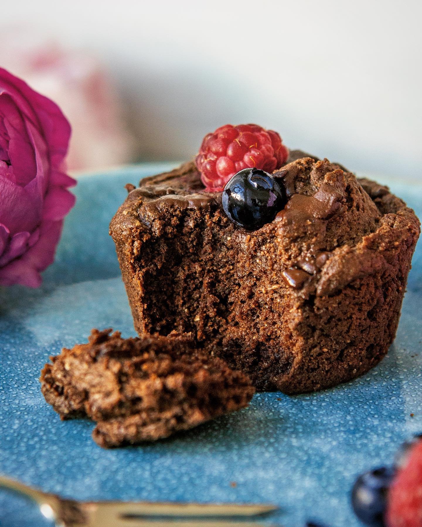 CHOCOLATE MUGCAKE
